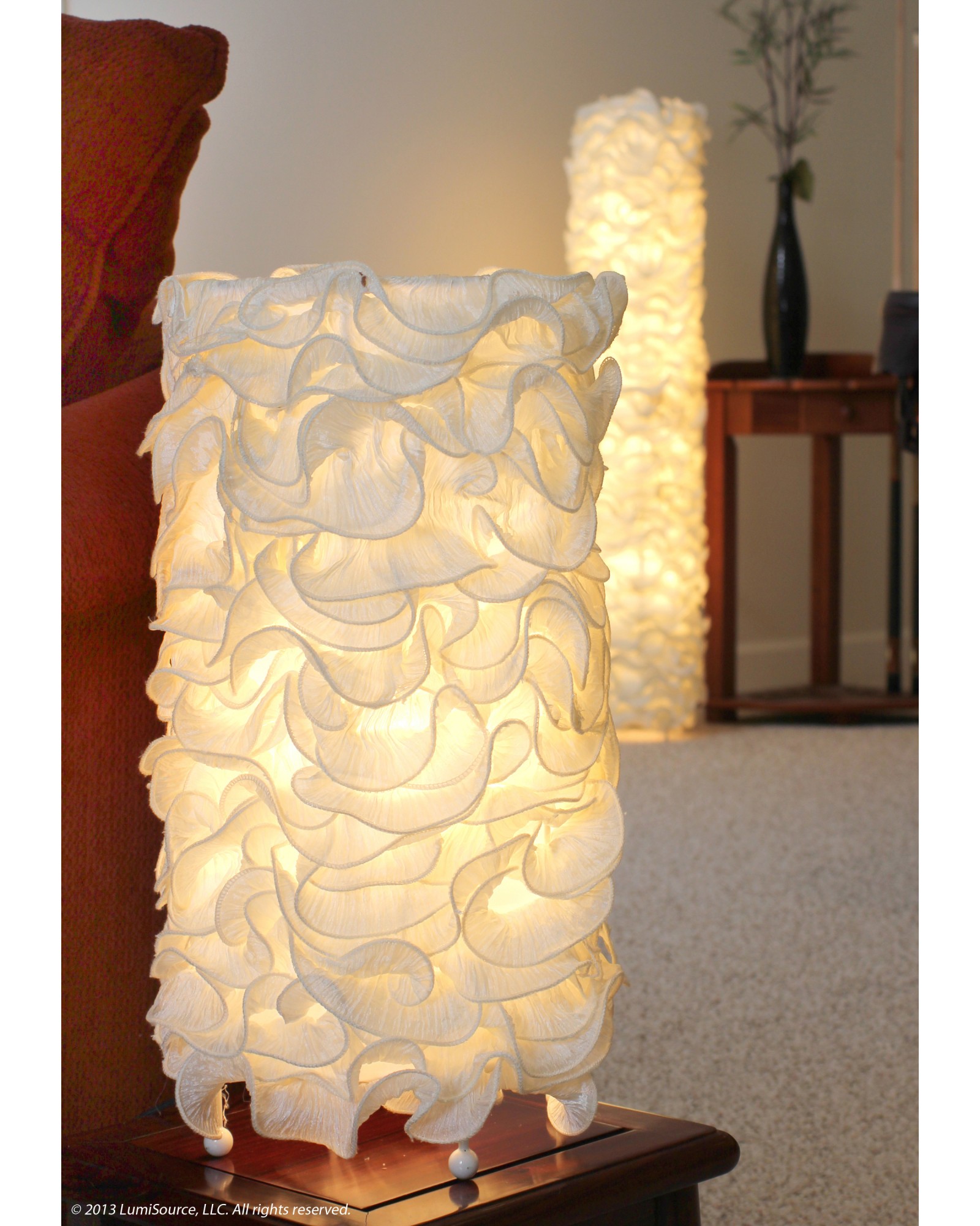 Lace Contemporary Table Lamp in Cream