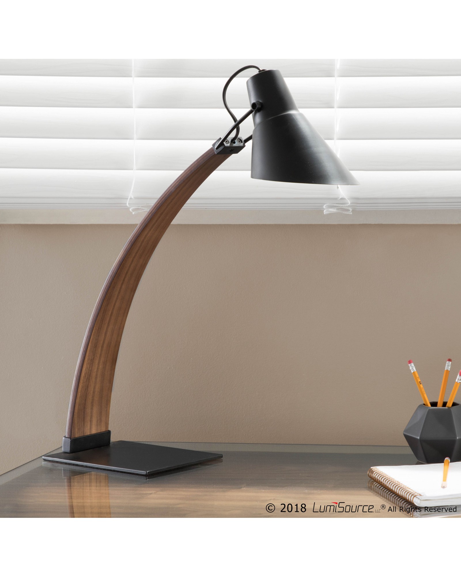 Noah Mid-Century Modern Table Lamp in Apple Wood and Black