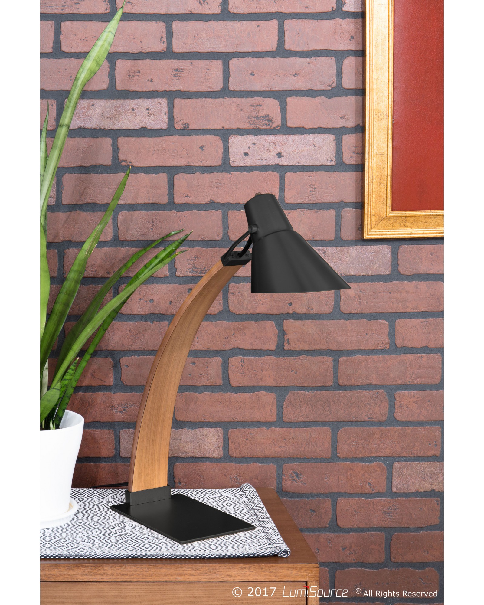 Noah Mid-Century Modern Table Lamp in Walnut and Black