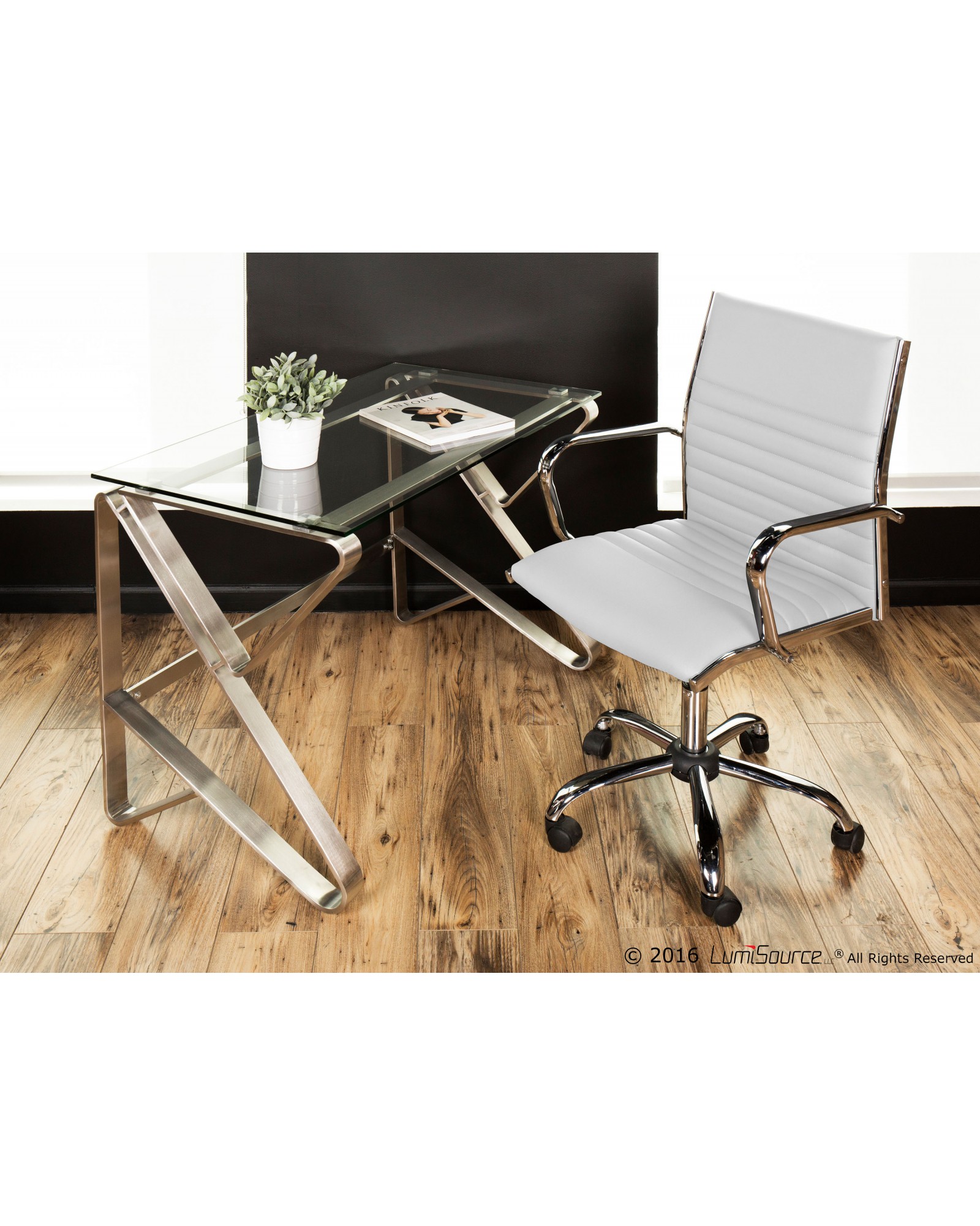 Master Contemporary Adjustable Office Chair with Swivel in White Faux Leather