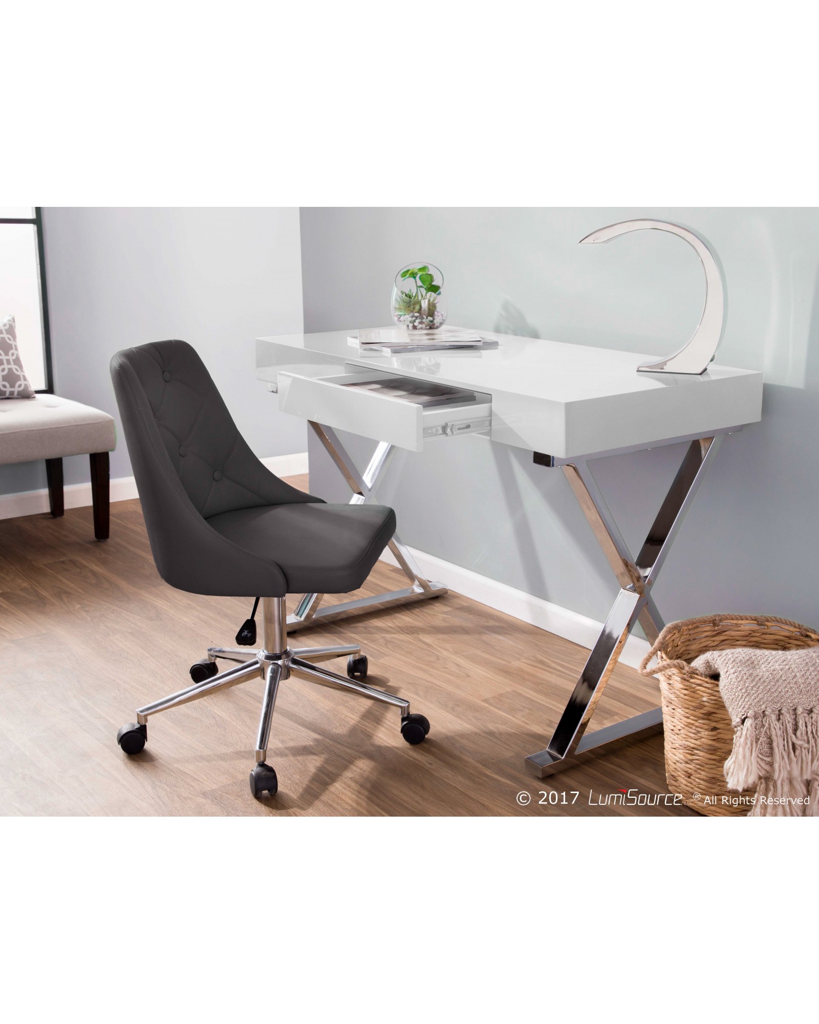 Luster Contemporary Desk in White